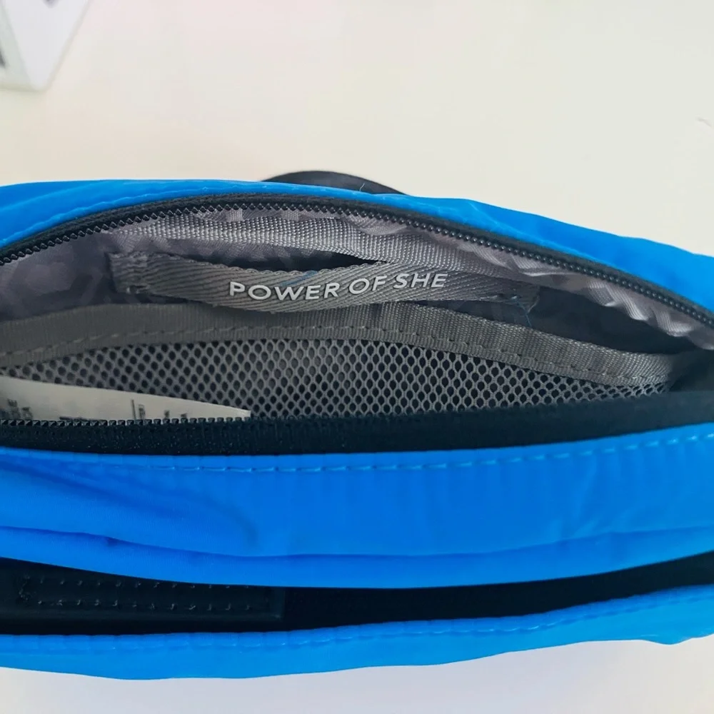 Athleta All About Crossbody Belt bag in Blue NWOT - Picture 4 of 8